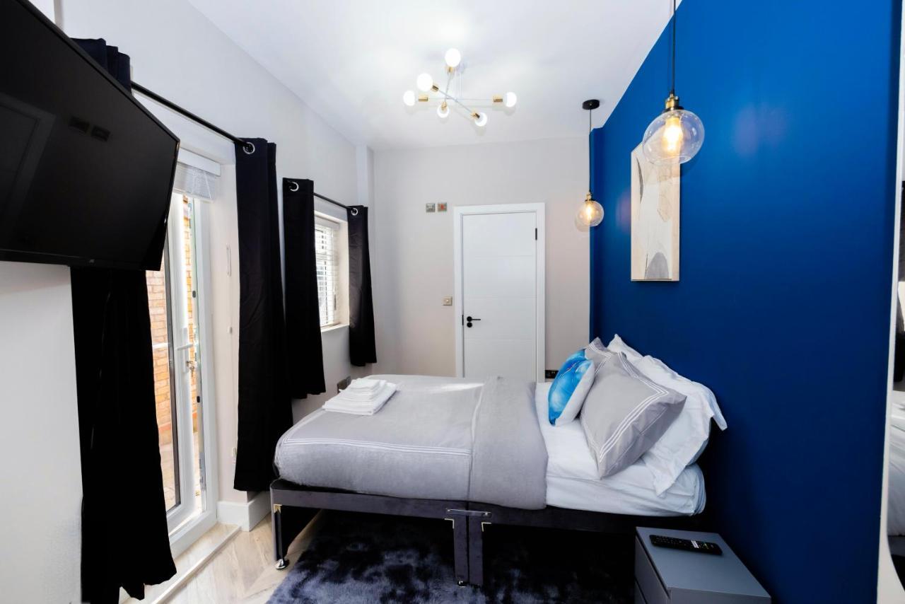 Ensuite With Garden Bed & Breakfast